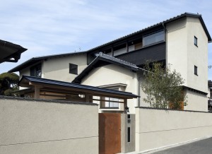 太秦安井の住宅